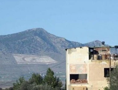 Η Κύπρος ζητάει από την ΕΕ να πληρώσει η Άγκυρα αποζημιώσεις στους «εγκλωβισμένους» στα Κατεχόμενα